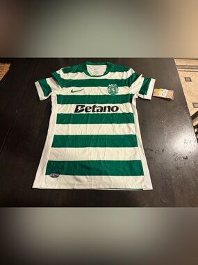 NWT 2022-23 Nike Sporting Lisbon CP Green & White Striped Soccer Jersey Small